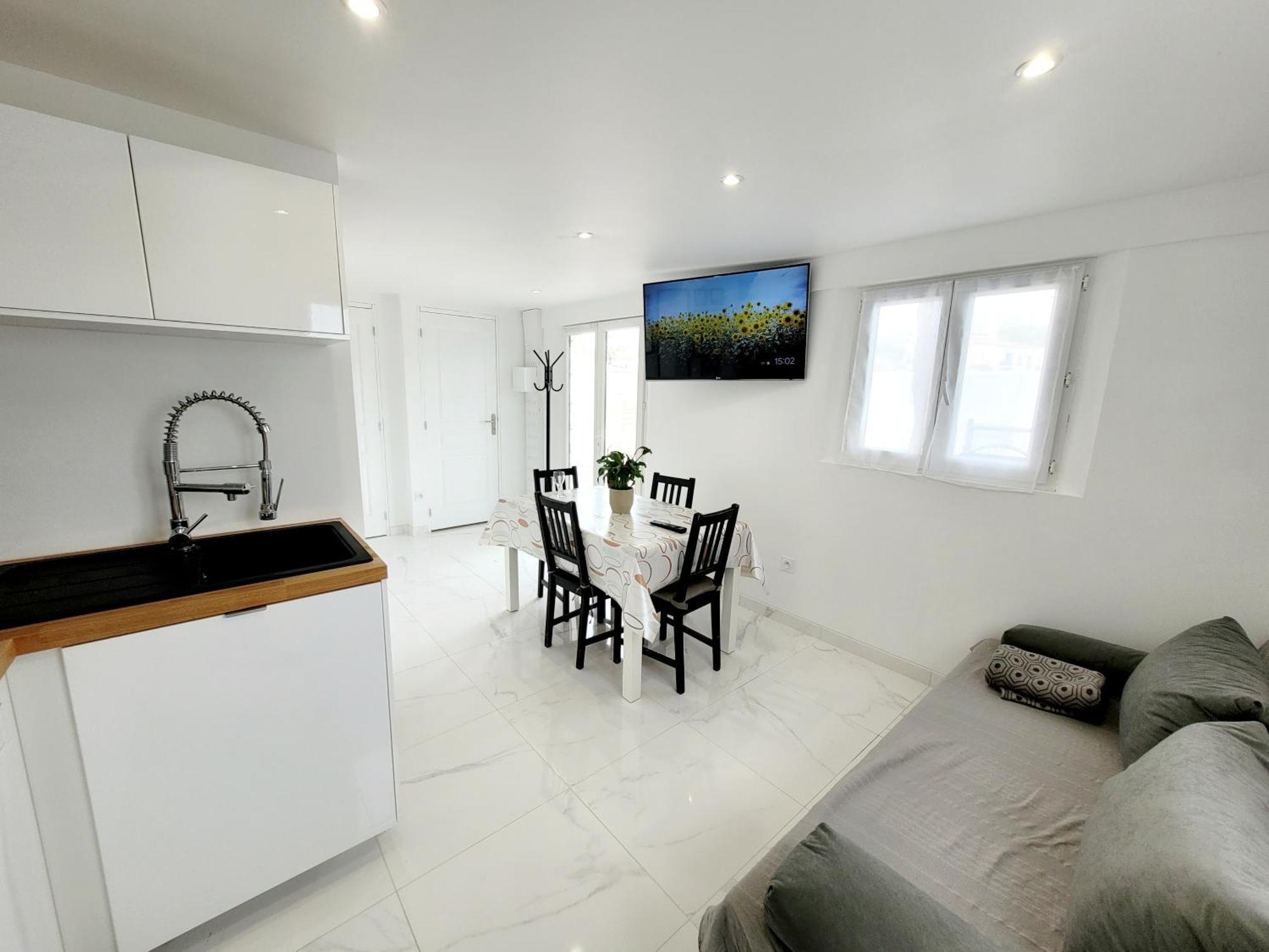 Logement Independant "Les Coquelicots", Terrasse Proche Des Plages Et Montpellier Juvignac Eksteriør bilde